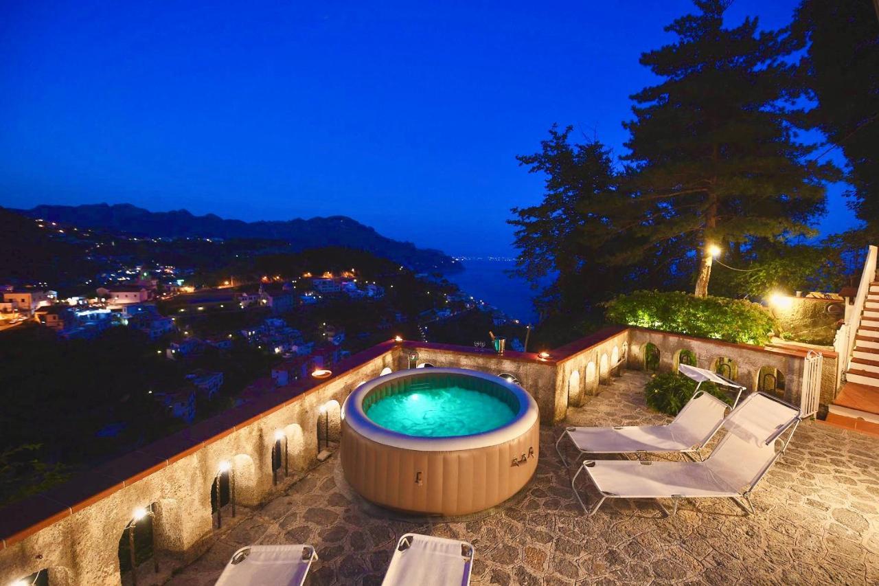 Nina * Amalfi